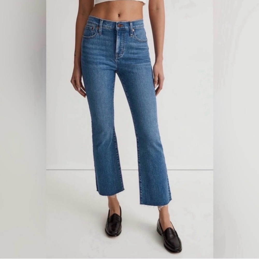 Madewell Mid-Rise Kick Out Jeans 25 PETITE
